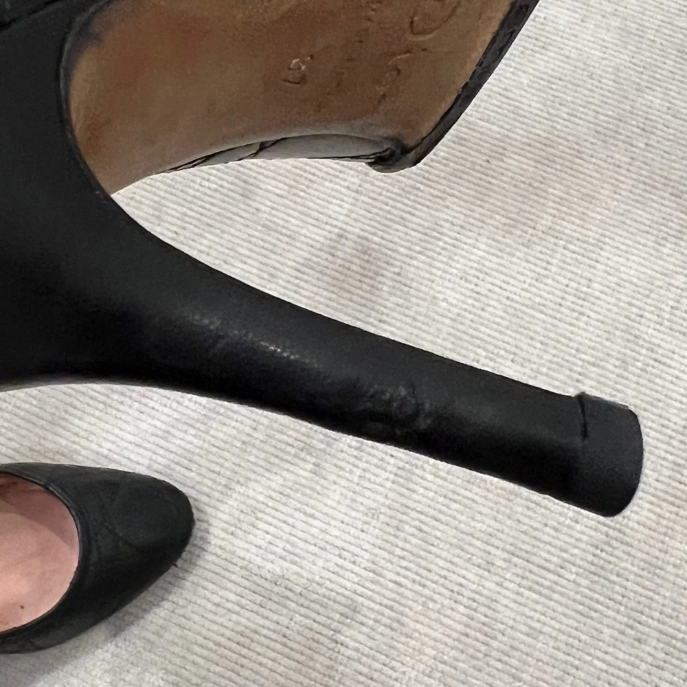 Dior Quilted Pump - Picture 8 of 12